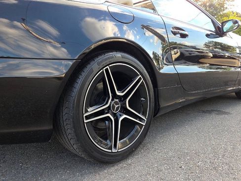 Used 2008 Mercedes-Benz SL 550 image 17