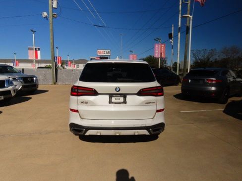 Used 2022 BMW X5 sDrive40i w/ M Sport Package image 10