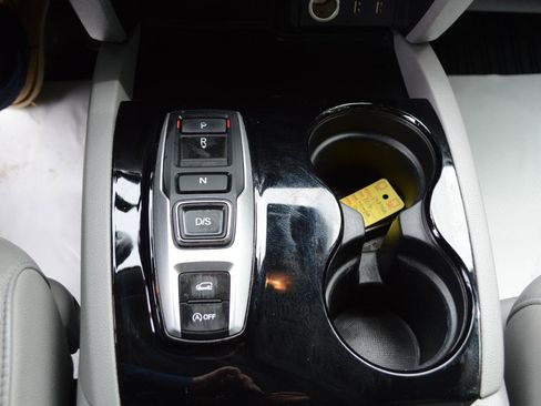 Used 2016 Honda Pilot Touring image 33