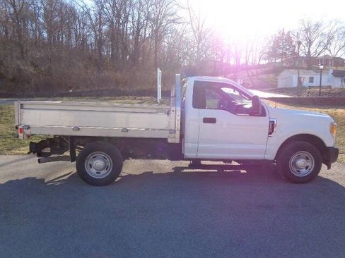 Used 2017 Ford F250 XL image 6