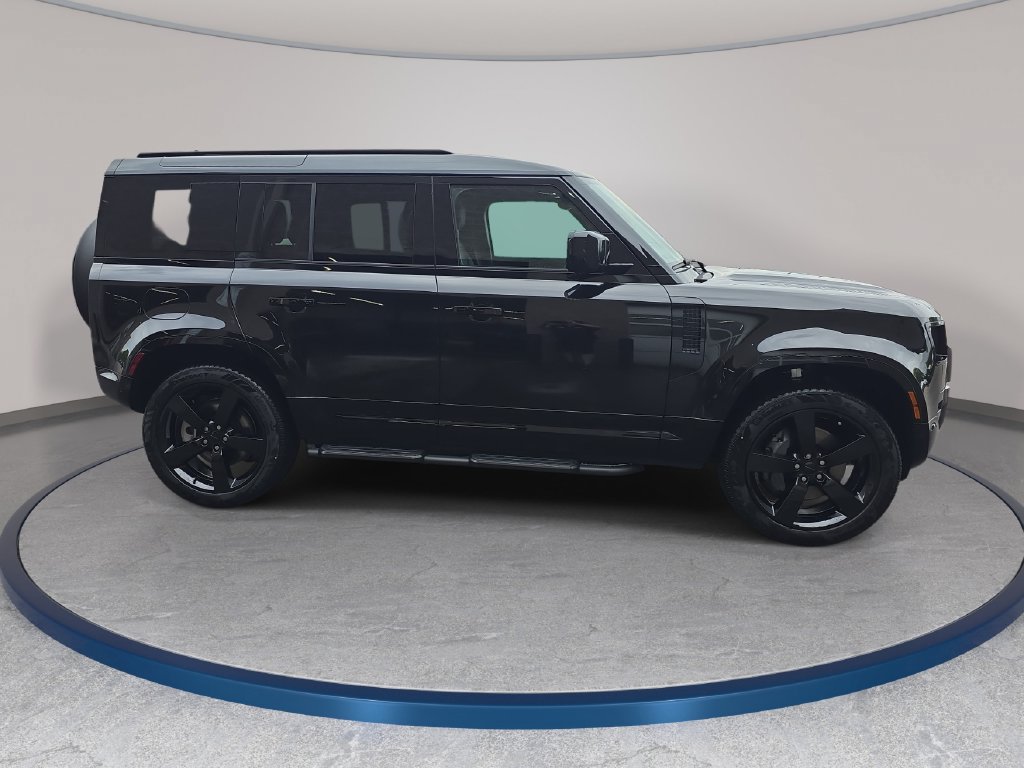 New 2026 Land Rover Defender 110 X-Dynamic SE AWD/4WD image 4