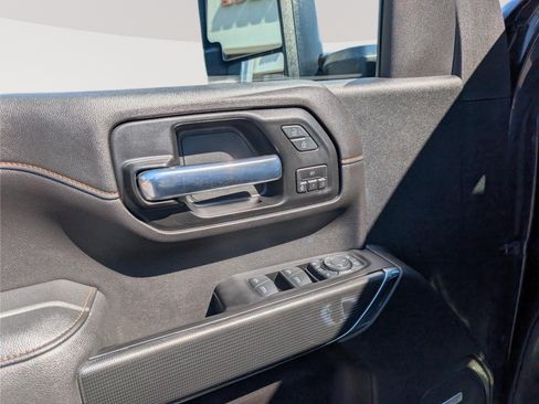 Used 2020 GMC Sierra 2500 AT4 w/ AT4 Premium Package AWD/4WD image 22