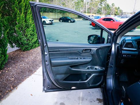 Used 2025 Honda Odyssey EX-L image 14