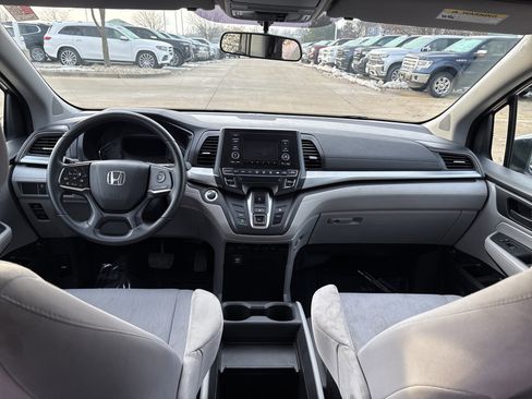 Used 2018 Honda Odyssey LX image 16