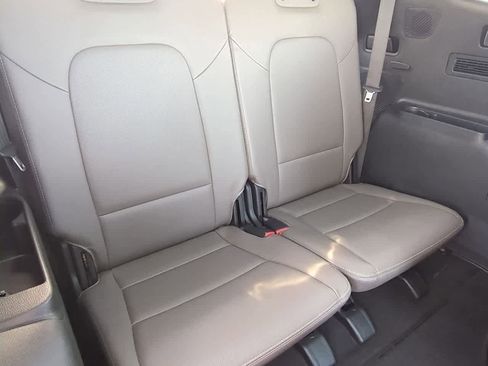 Used 2017 Hyundai Santa Fe Limited image 22