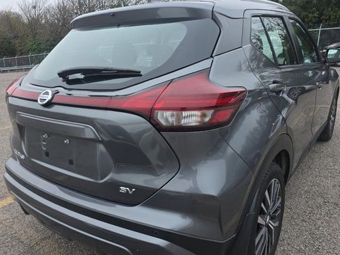 Used 2021 Nissan Kicks SV image 5