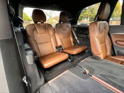 Used 2022 Volvo XC90 T8 Inscription w/ Advanced Package image 31