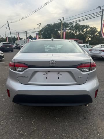 Used 2023 Toyota Corolla LE FWD image 9