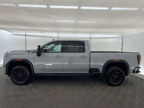 Used 2025 GMC Sierra 3500 AT4 w/ AT4 Premium Plus Package image 3