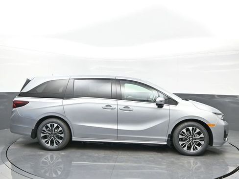 New 2026 Honda Odyssey Elite image 7