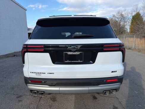 New 2026 Chevrolet Traverse Z71 w/ Driver Confidence Package image 6