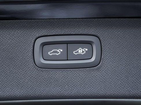 New 2026 Volvo XC90 B6 Plus w/ Protection Package Premier image 10