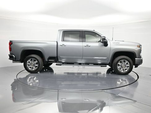 New 2026 Chevrolet Silverado 2500 High Country w/ High Country Premium Package AWD/4WD image 4
