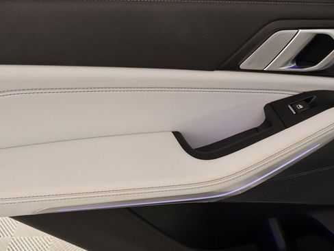 Used 2023 BMW X5 sDrive40i w/ Premium Package image 18