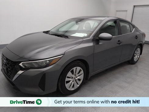 Used 2025 Nissan Sentra S image 1