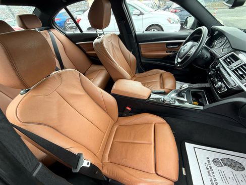 Used 2017 BMW 330i xDrive Sedan image 10