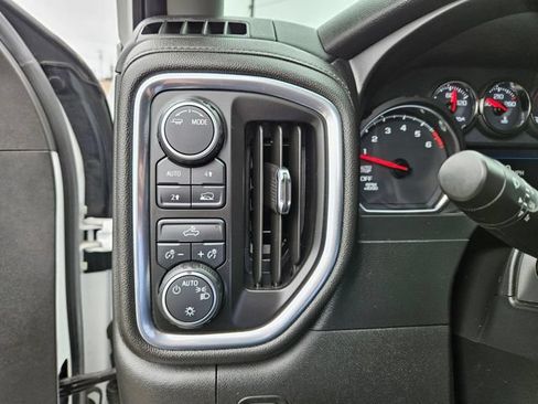 Used 2020 Chevrolet Silverado 1500 LT w/ Fleet Comfort Package AWD/4WD image 29