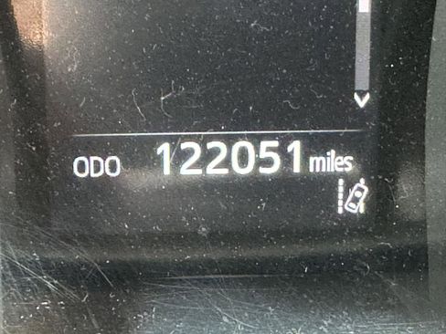 Used 2021 Toyota Camry SE image 14