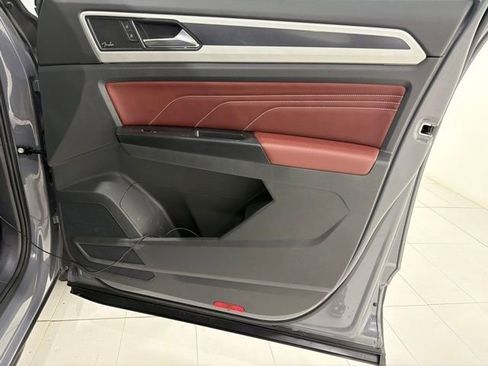 Used 2021 Volkswagen Atlas Cross Sport SEL Premium AWD/4WD image 18