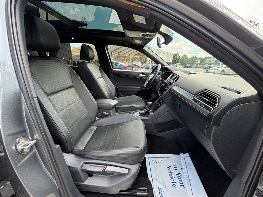 Used 2019 Volkswagen Tiguan SEL Premium R-Line FWD image 42