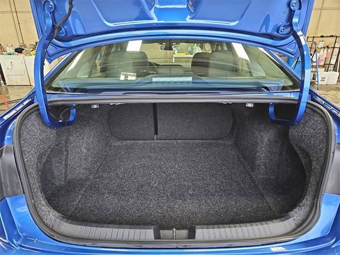 Used 2024 Volkswagen Jetta SE image 12