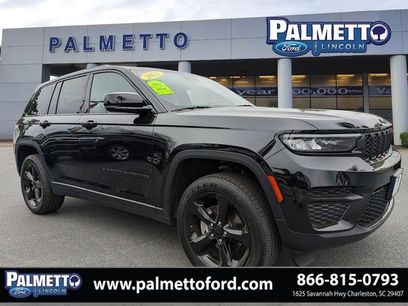 Used 2025 Jeep Grand Cherokee Altitude