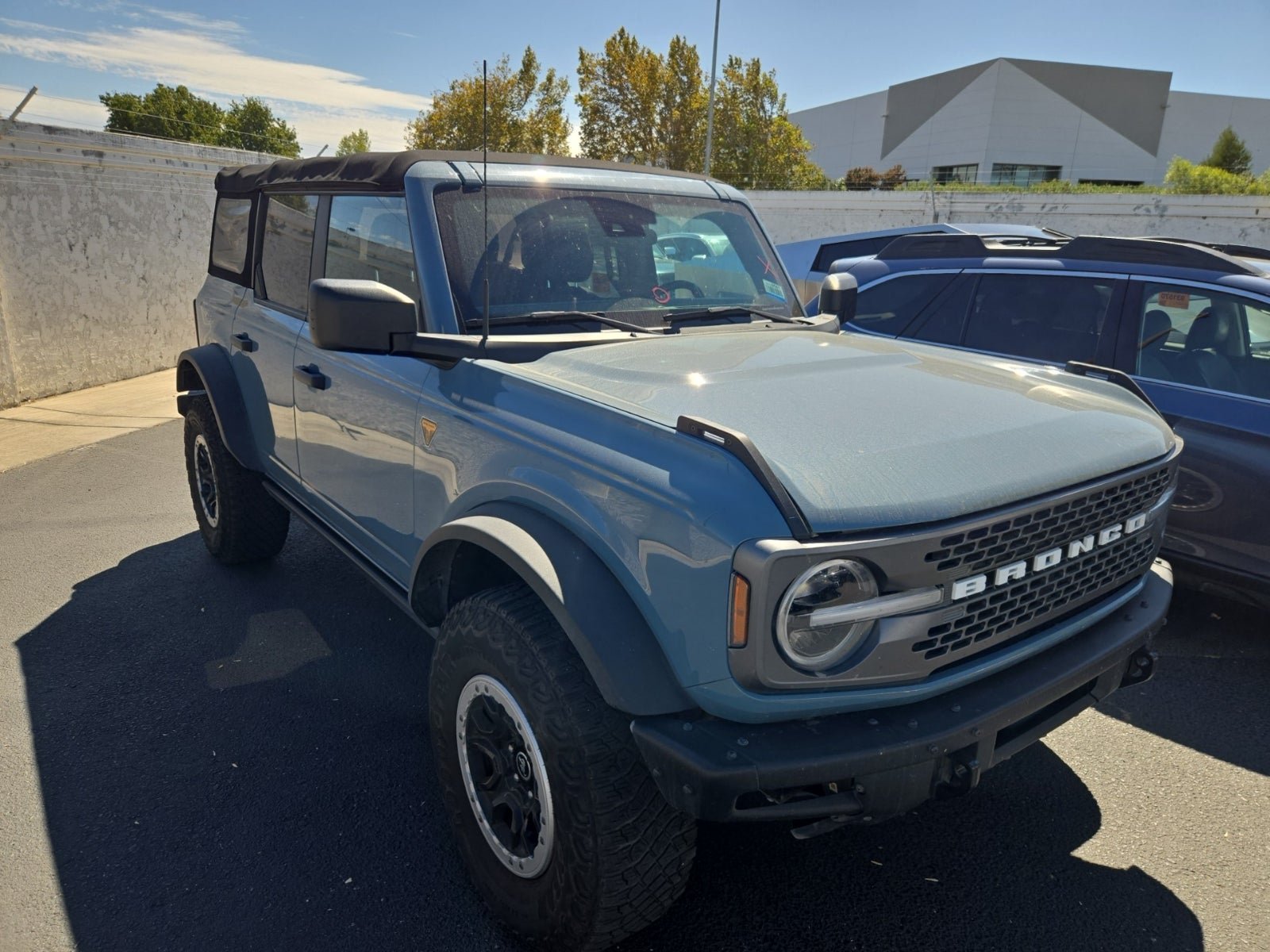 Used 2023 Ford Bronco Badlands w/ Sasquatch Package AWD/4WD image 4