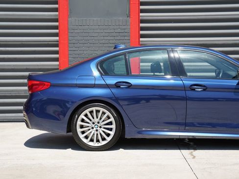 Used 2020 BMW M550i xDrive w/ Dynamic Handling Package AWD/4WD image 5