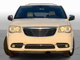 Used 2012 Chrysler Town & Country Limited w/ Luxury Group image 3