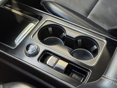 Used 2022 Lincoln Corsair Reserve w/ Elements Package image 16