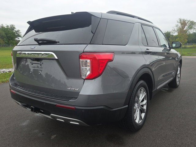 Used 2023 Ford Explorer XLT w/ Equipment Group 202A AWD/4WD image 7