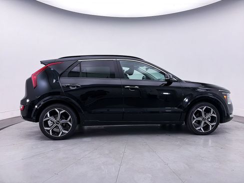 Used 2023 Kia Niro SX Touring FWD image 43