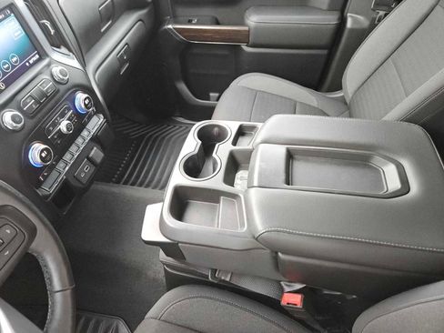 Used 2020 GMC Sierra 1500 Elevation w/ Elevation Value Package image 20