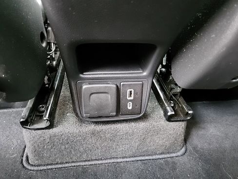 Certified 2022 Chevrolet TrailBlazer LT w/ Convenience Package FWD image 33