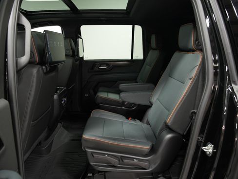 New 2026 GMC Yukon XL AT4 w/ AT4 Premium Plus Package AWD/4WD image 25