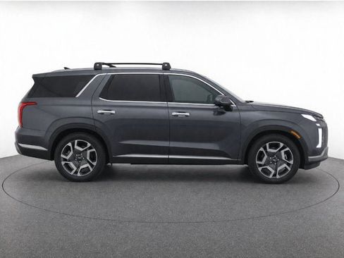 Used 2024 Hyundai Palisade Limited AWD/4WD image 4