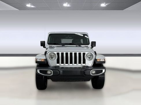 Used 2023 Jeep Wrangler Unlimited Sahara w/ Cold Weather Group AWD/4WD image 5