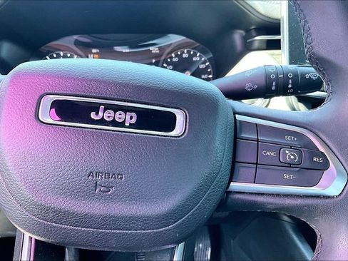 Used 2024 Jeep Compass Latitude AWD/4WD image 26