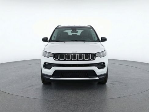 Used 2025 Jeep Compass Limited image 2