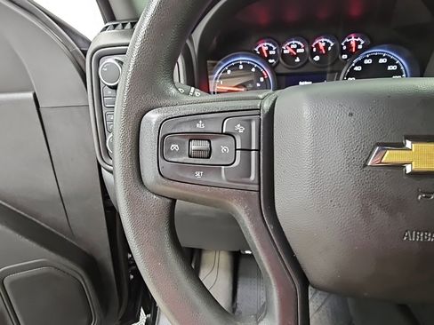Used 2024 Chevrolet Silverado 2500 Custom w/ Custom Value Package image 21