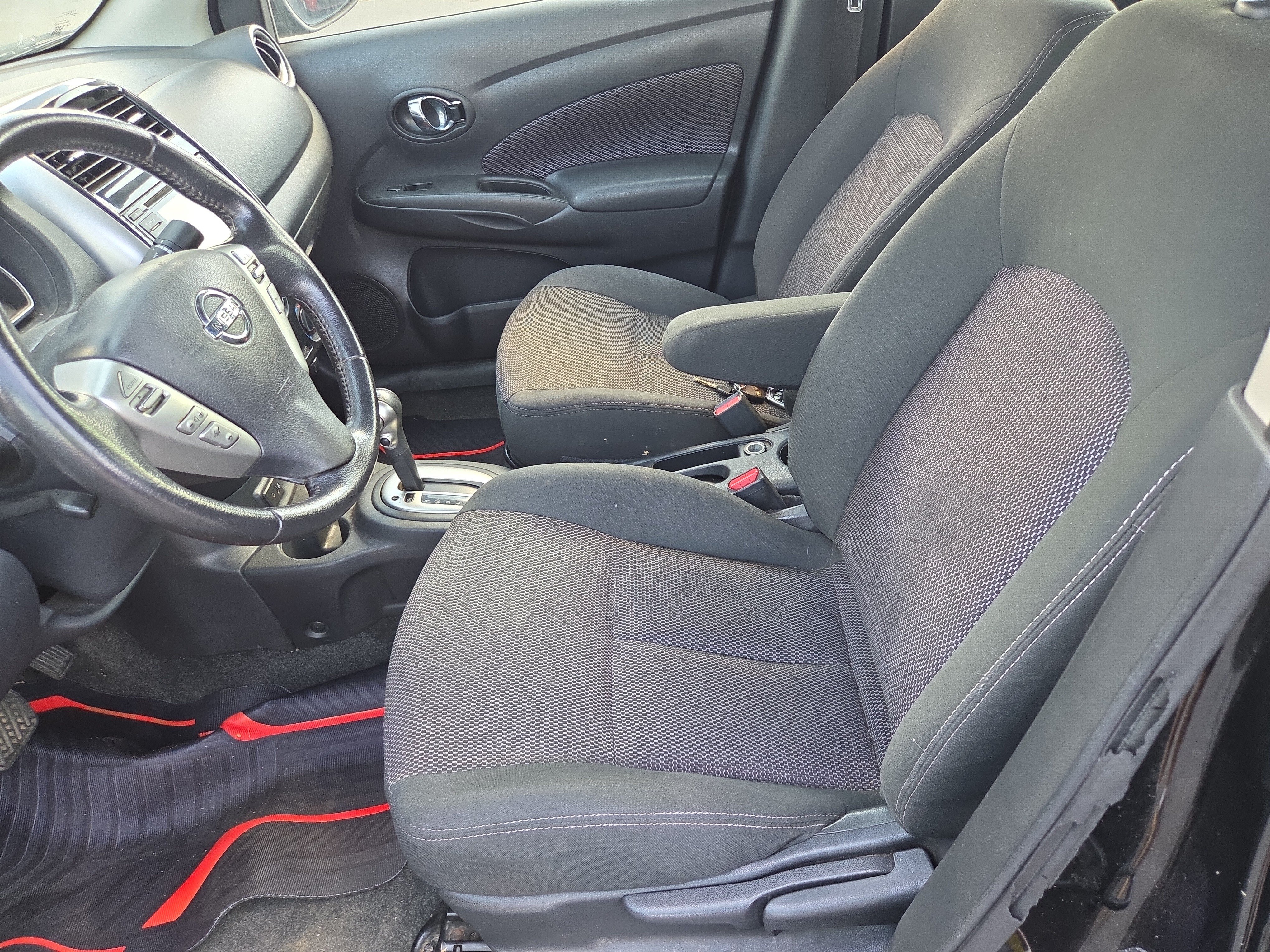 Used 2017 Nissan Versa SV w/ SV Special Edition Package FWD image 10