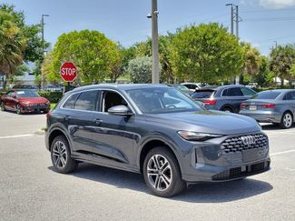 Used 2025 Audi Q5 Premium w/ Convenience Package AWD/4WD video 1