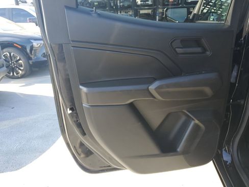 Used 2023 Chevrolet Colorado W/T image 14