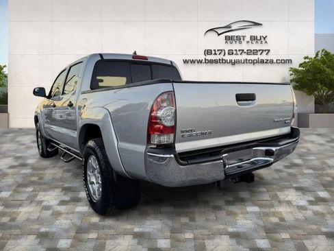 Used 2012 Toyota Tacoma PreRunner w/ TRD Off-Road Pkg image 4