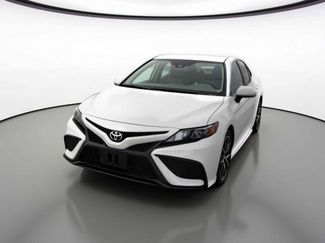 Used 2023 Toyota Camry SE video 1