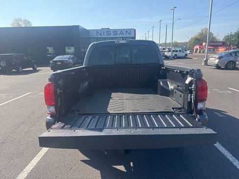 Used 2023 Toyota Tacoma SR AWD/4WD image 7