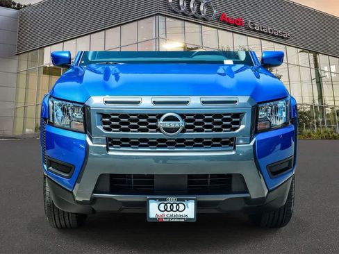 Used 2025 Nissan Frontier SV RWD image 6