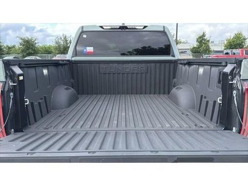 Used 2025 Toyota Tundra Platinum AWD/4WD image 36