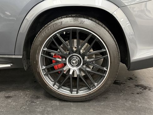 Used 2024 Mercedes-Benz GLS 63 AMG 4MATIC image 17