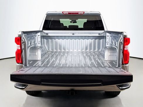 Certified 2025 Chevrolet Silverado 1500 RST AWD/4WD image 24